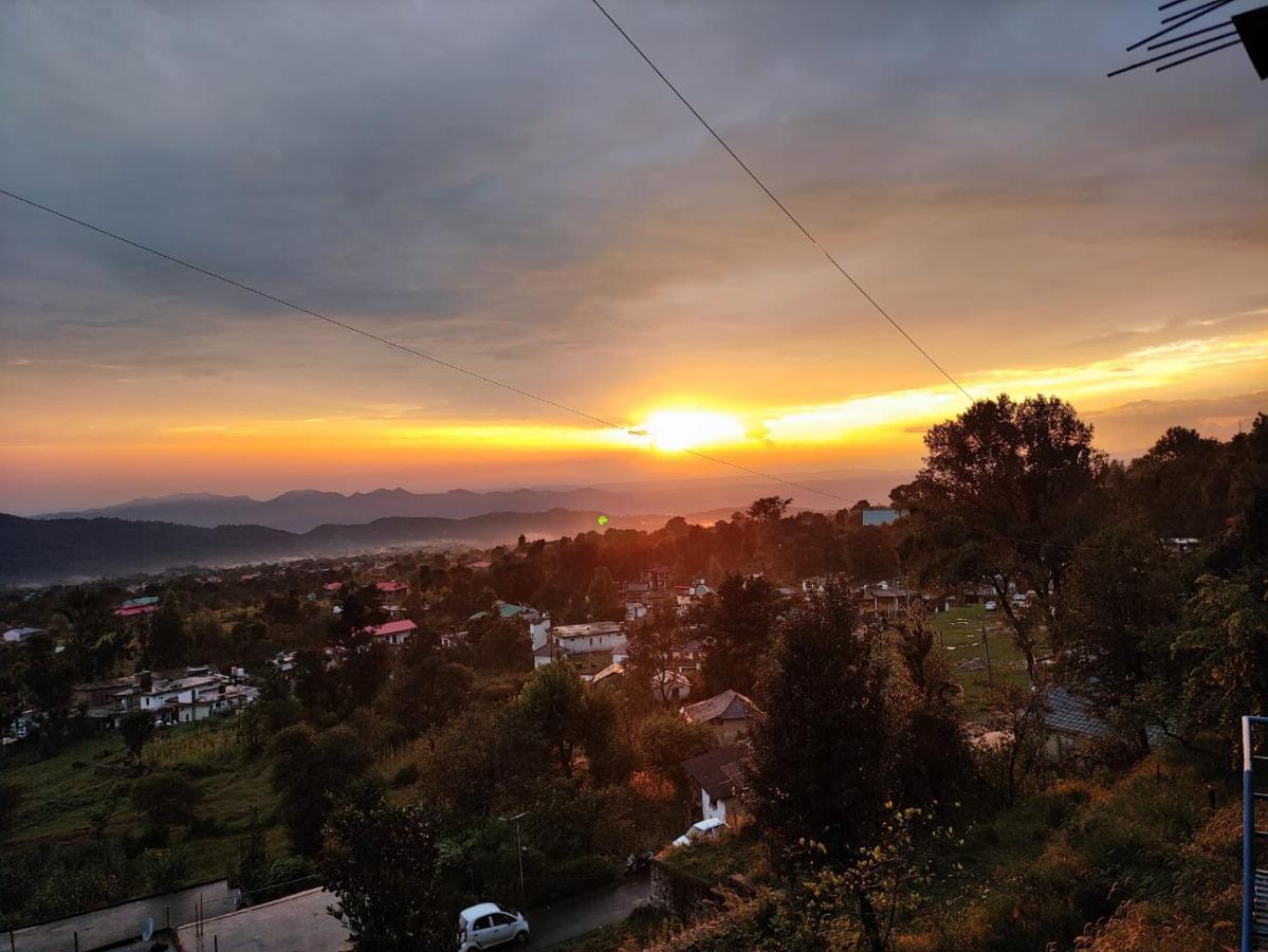 Hill Veu Home Bir Billing Kültér fotó